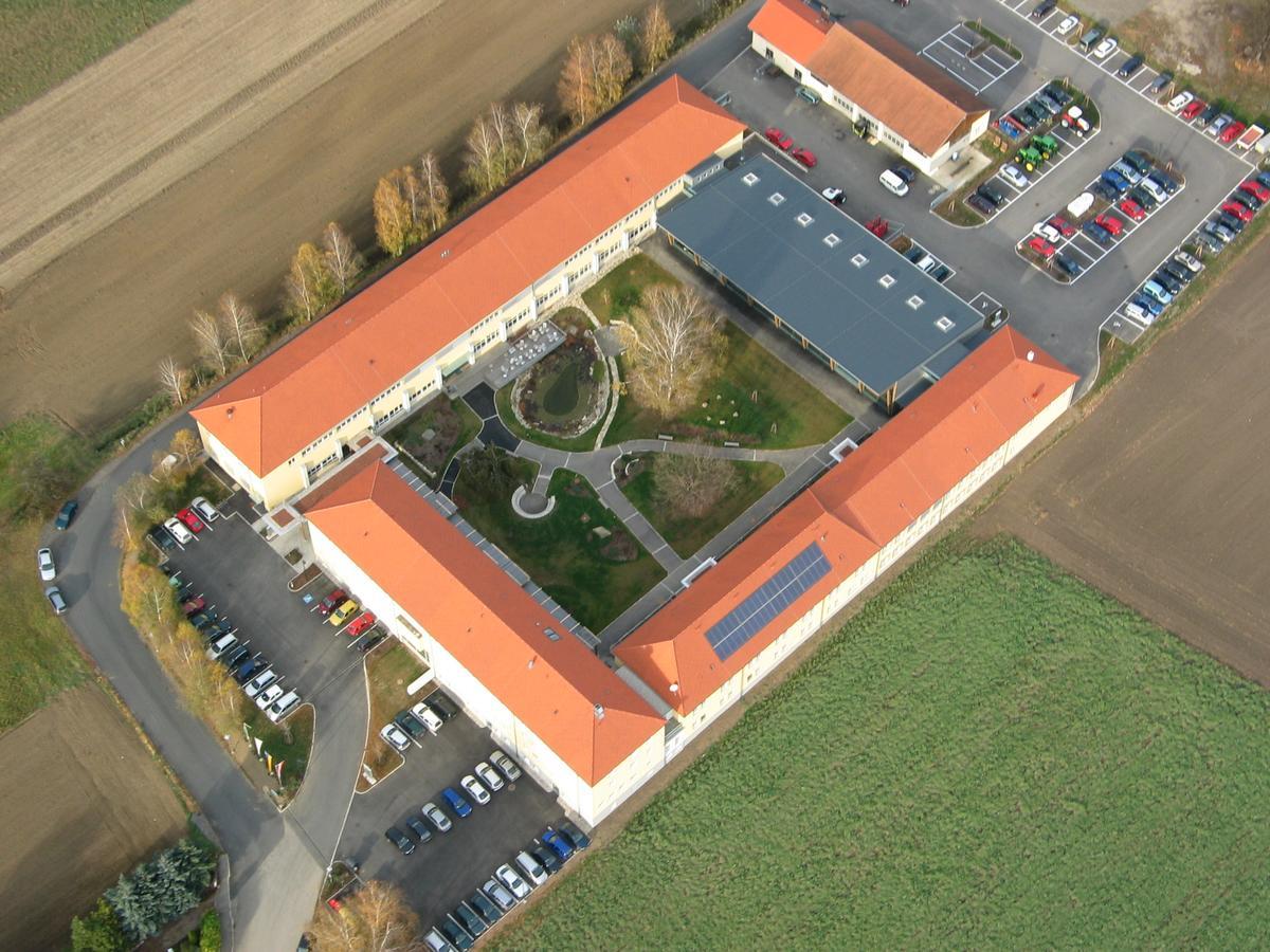 Gaestehaus Der Lk-Technik Mold Exterior photo